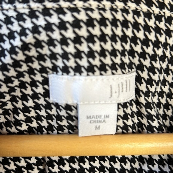 J Jill White Houndstooth Button Up Long Sleeve Rayon Shirt Size Medium - Picture 4 of 10